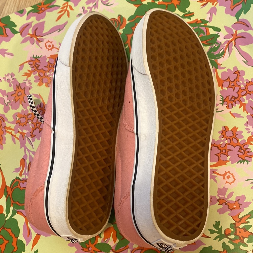 Vans - Picture 4 of 7
